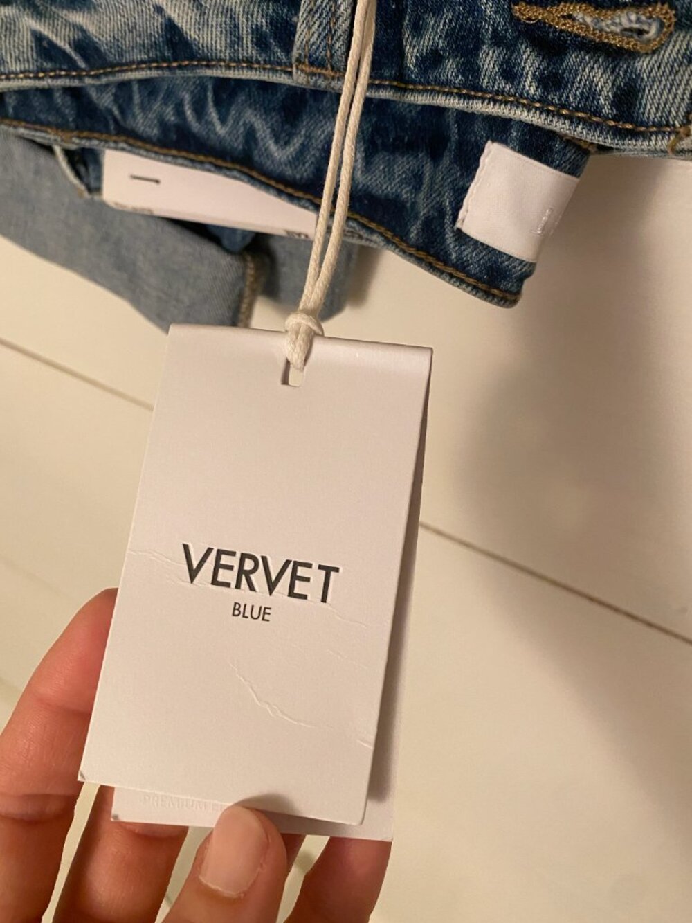 New With Tags – Vervet Blue Kate Barrel Leg Jeans - Picture 7 of 7